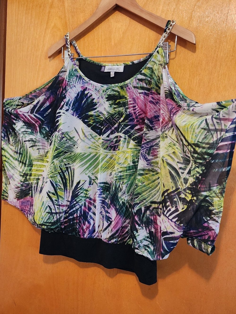 Jennifer Lopez Tropical Palm Print Cold-Shoulder Top in Green, Black, Purpleβ